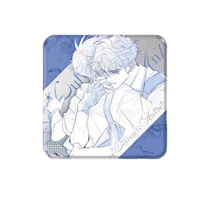 Take a look at the small mushroom aurora embrace, the genuine peripheral bonus commemorating the Anzhi Lufeng badge, and the colored paper stand